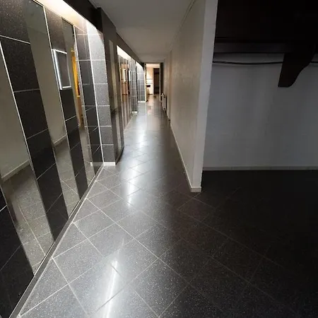 Luxury Group House Apartment *